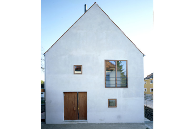 meck-architekten-wohnhaus-puels-muenchen-2001-frontansicht