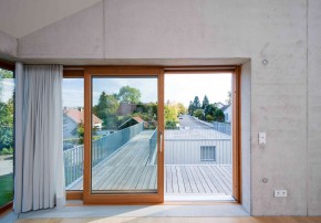 Heilergeiger Architekten sinnliche Gegensätze Einfamilienhaus Sichtbeton Dämmung Dachterrasse