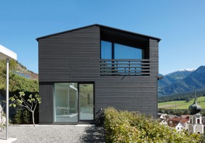 Albertin Partner Architekten Einfamilienhaus Holzelementbauweise Seitenansicht